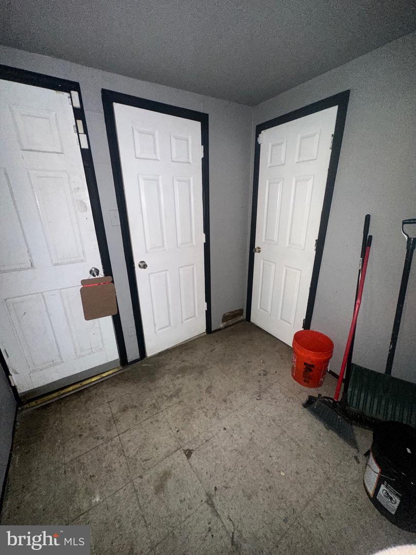 753 E Allegheny Ave Property Photo 6
