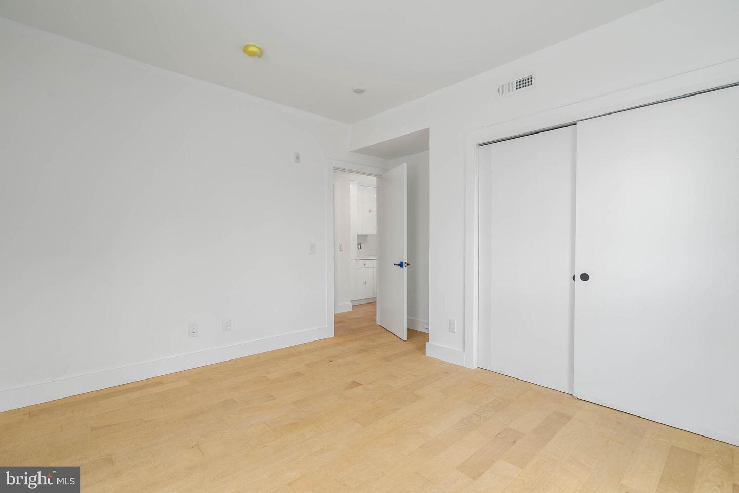 1501 N 31st St #412 Property Photo 17