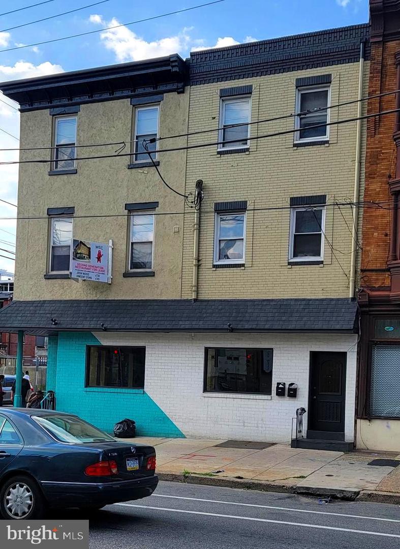 939-941 Spring Garden St Property Photo 1