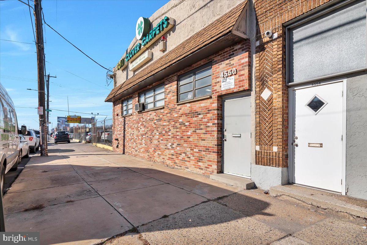 4550-52 Torresdale Ave Property Photo 2