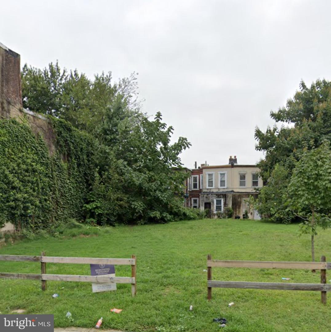 1341 W Somerset St Property Photo 1