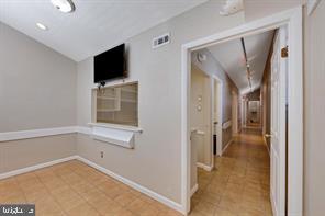1339 W Porter St Property Photo 4