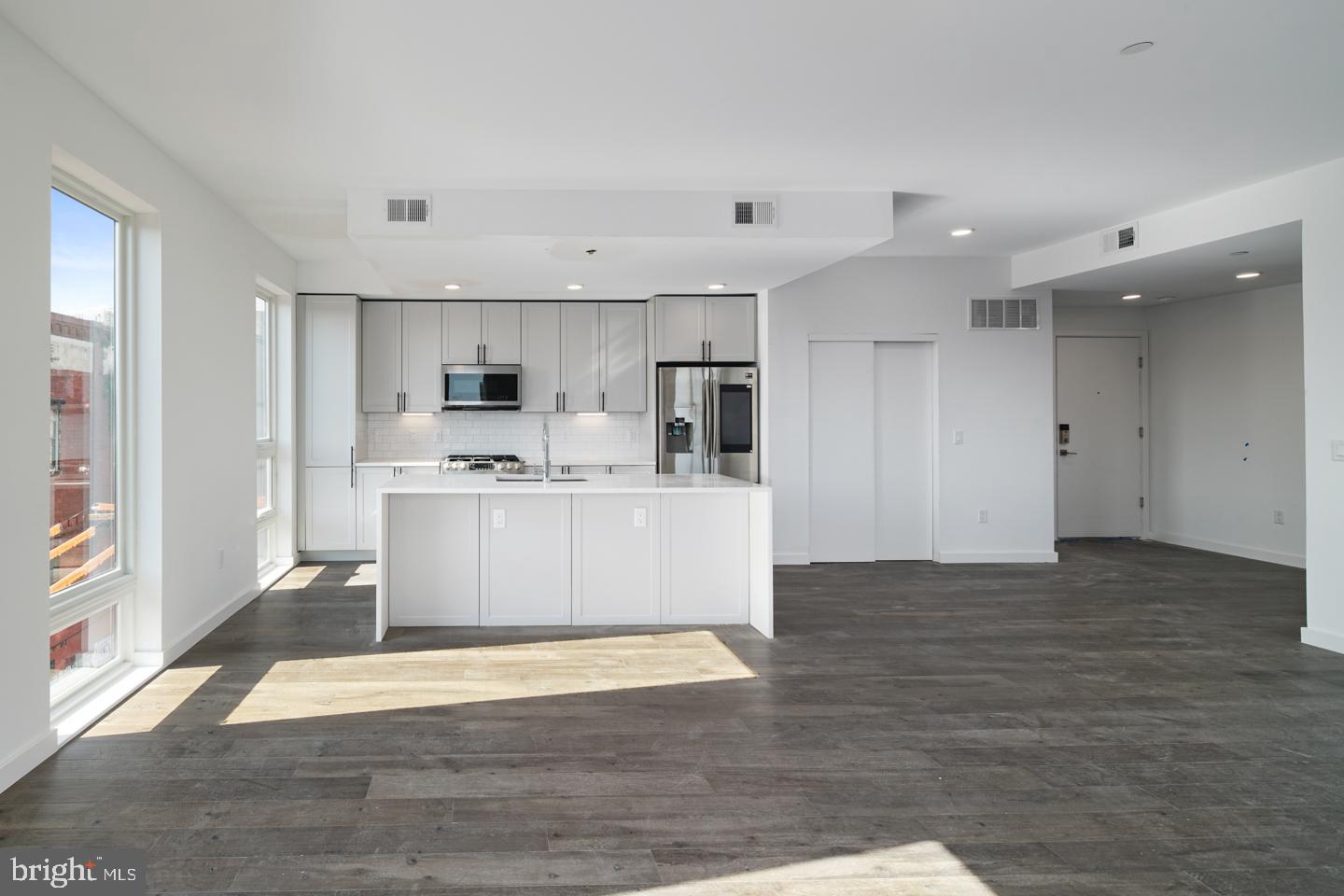 1501 N 31st St #ph13 Property Photo