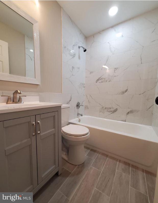 1511 W Wingohocking St Property Photo 8