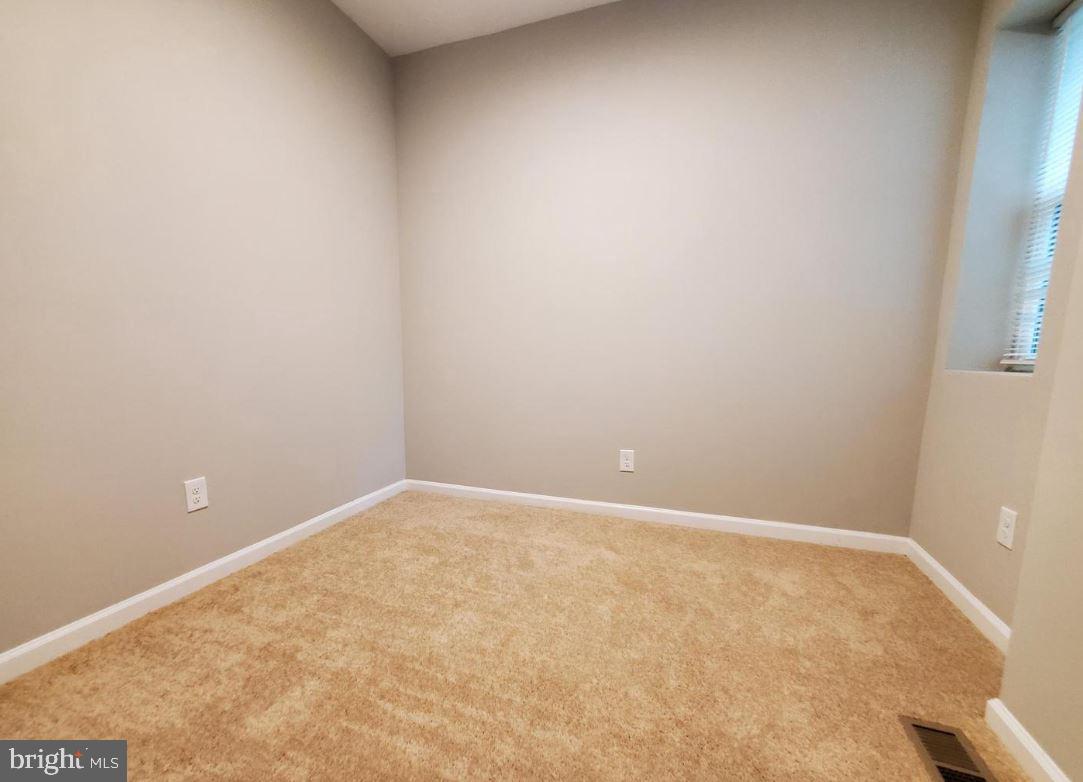 1511 W Wingohocking St Property Photo 9