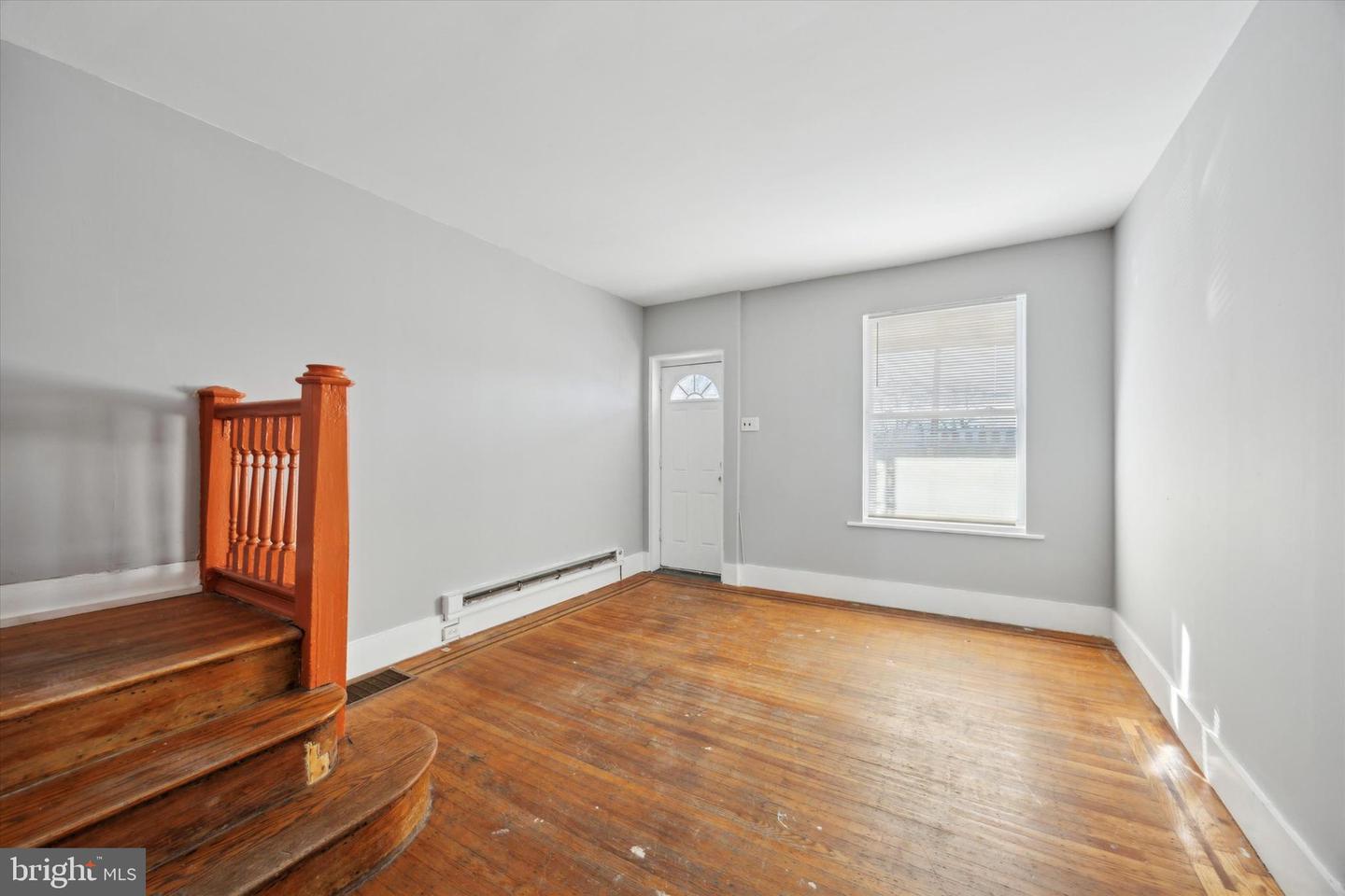 6041 Hazel Ave Property Photo 4