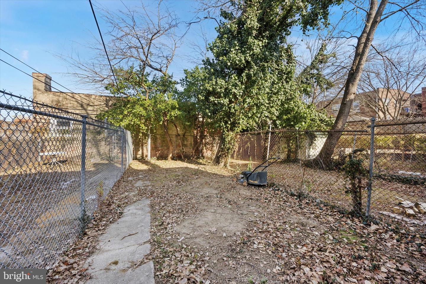 6041 Hazel Ave Property Photo 11