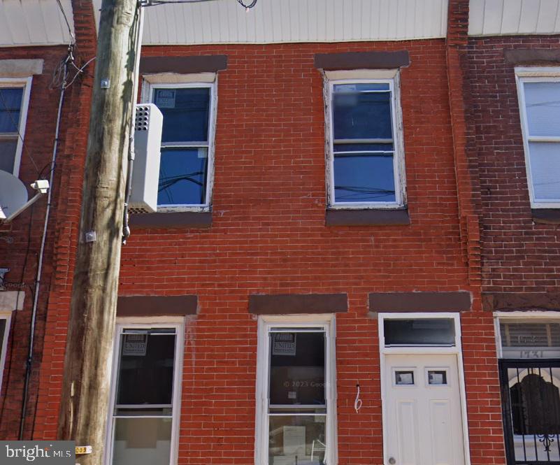 1729 S CHADWICK ST Property Photo 1