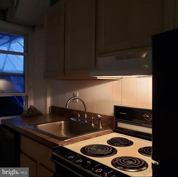 134 Chestnut St Property Photo 8