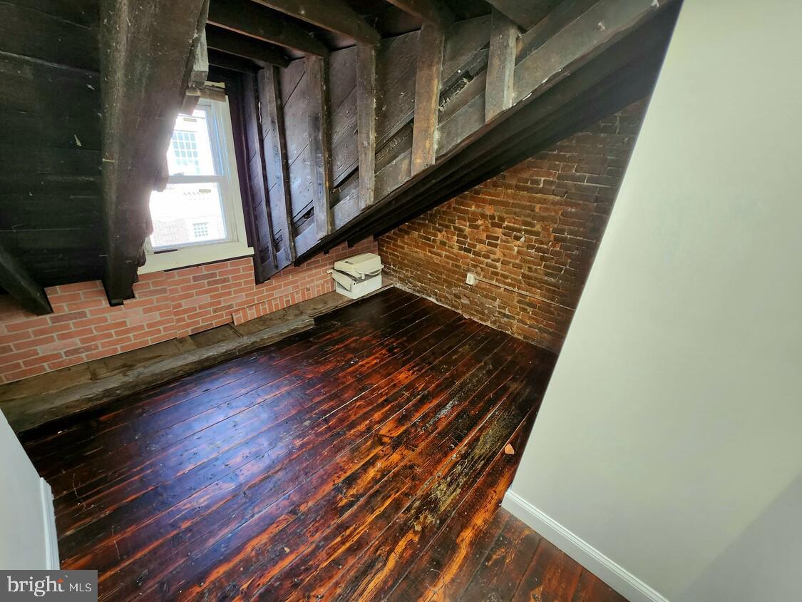 134 Chestnut St Property Photo 21