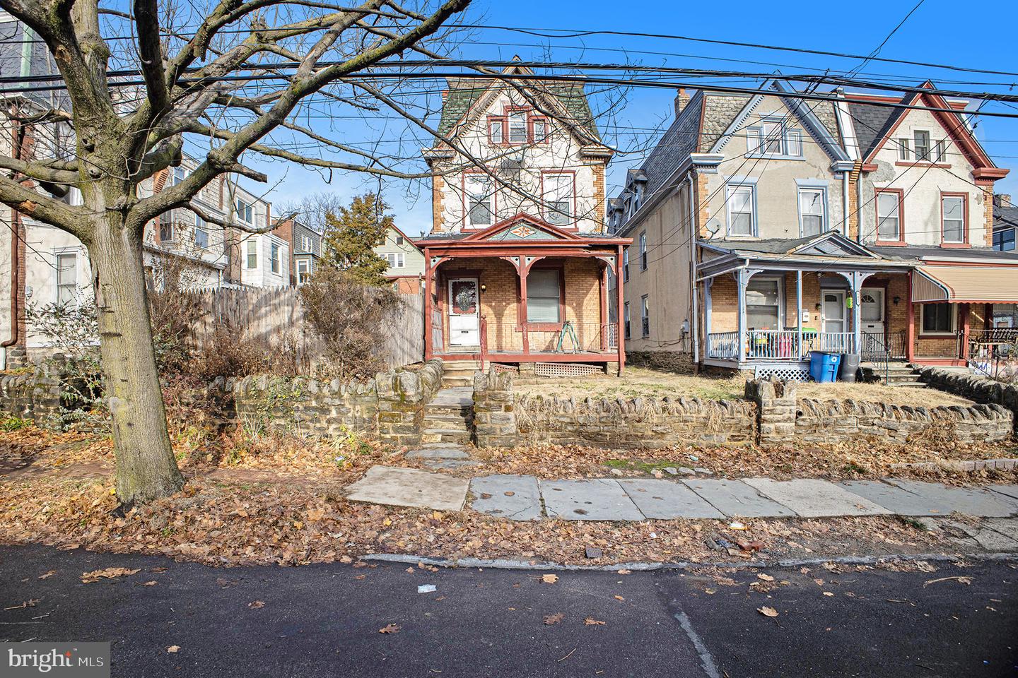5417 Pulaski Ave Property Photo 1