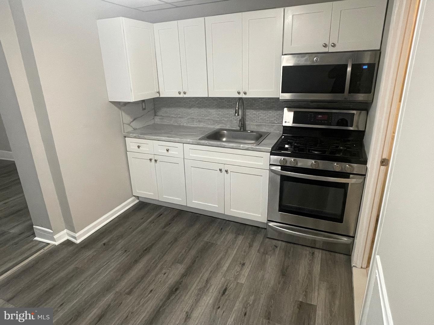 439 N Simpson St #2 Property Photo 1