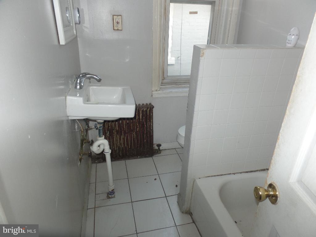 1252 N 56th St Property Photo 14