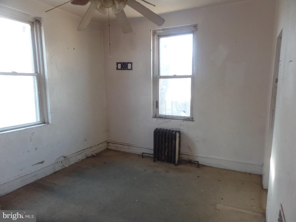 1252 N 56th St Property Photo 16