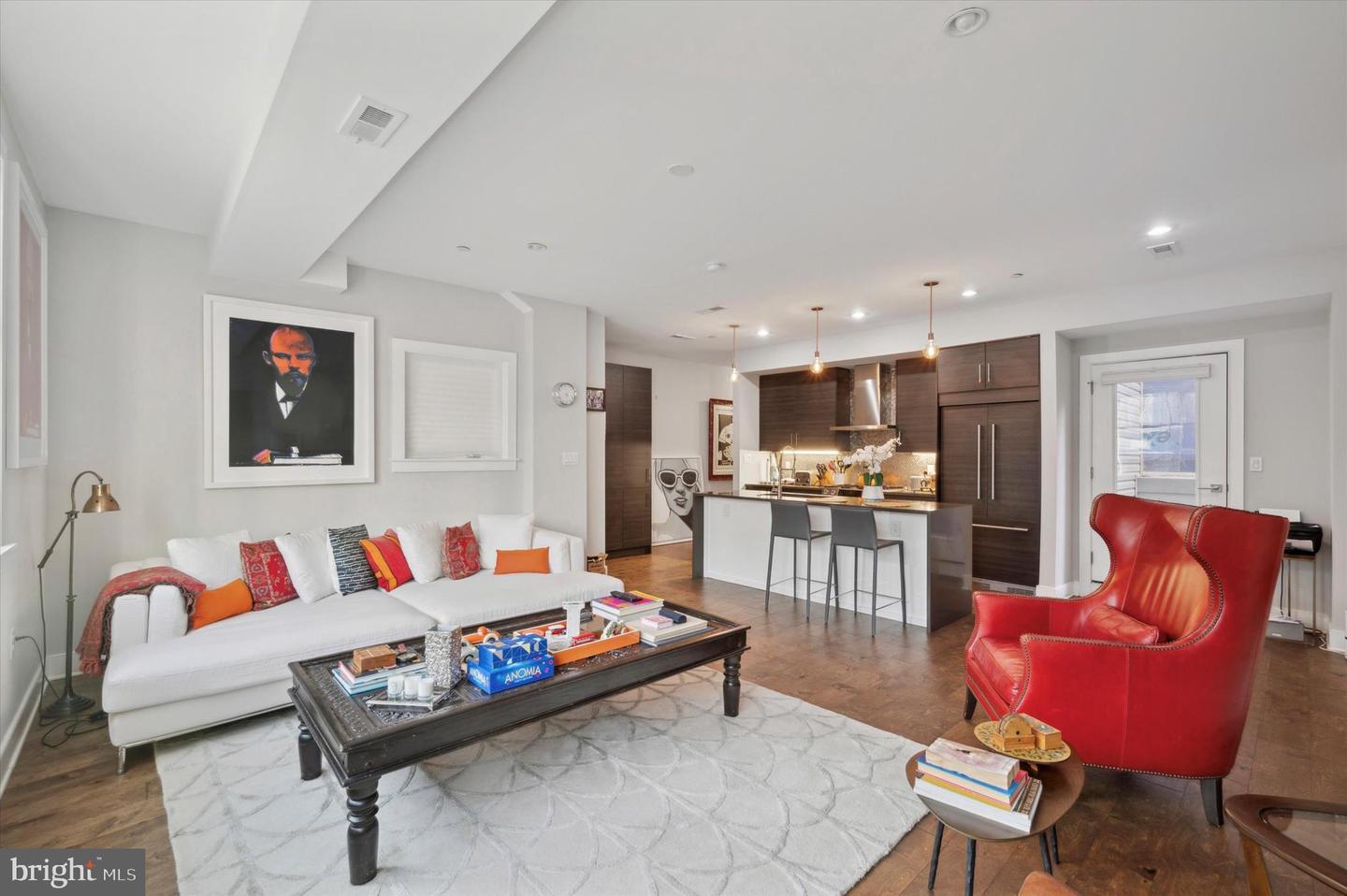 1212 E SUSQUEHANNA AVE #D Property Photo 1