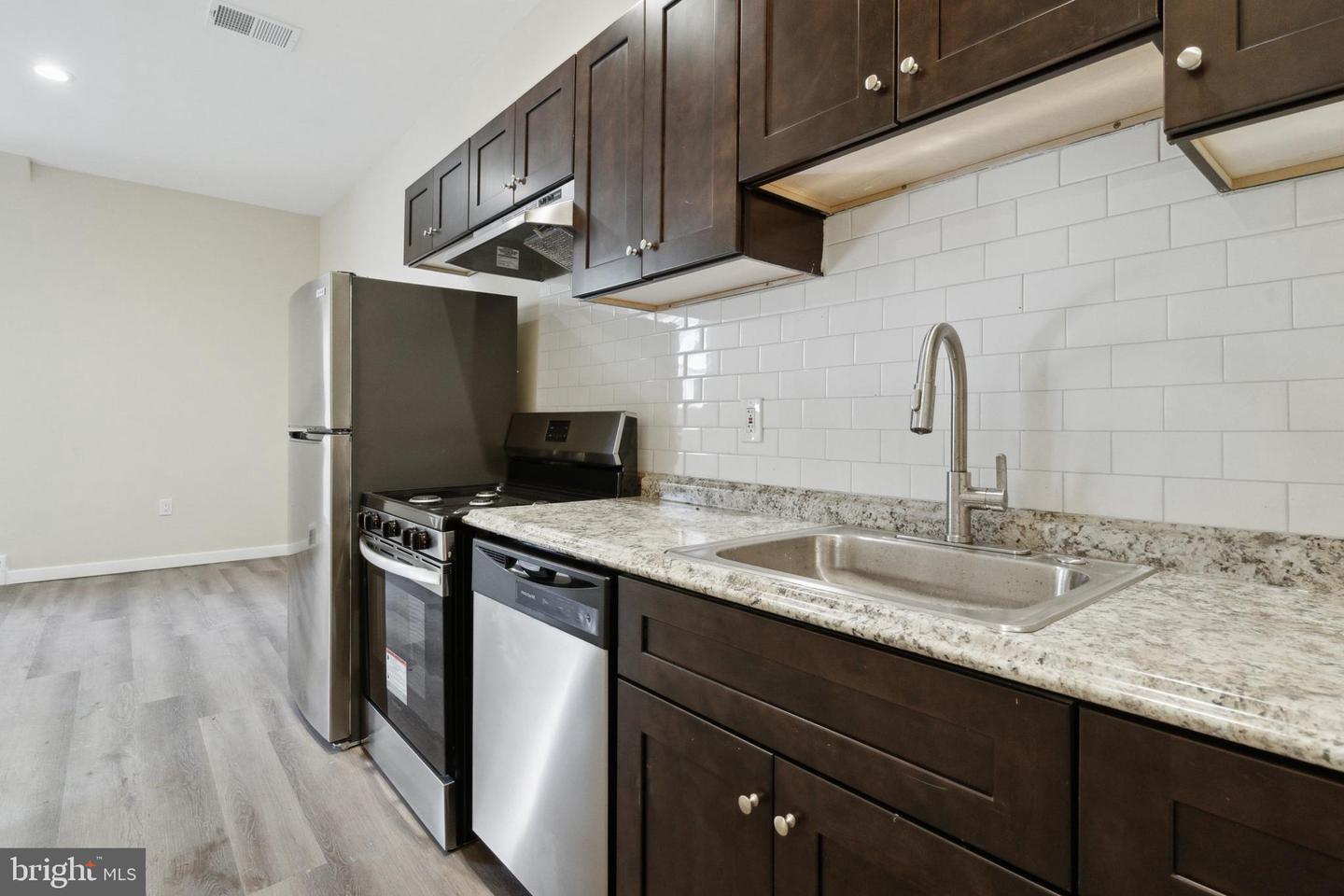 1501 Reed St Property Photo 2