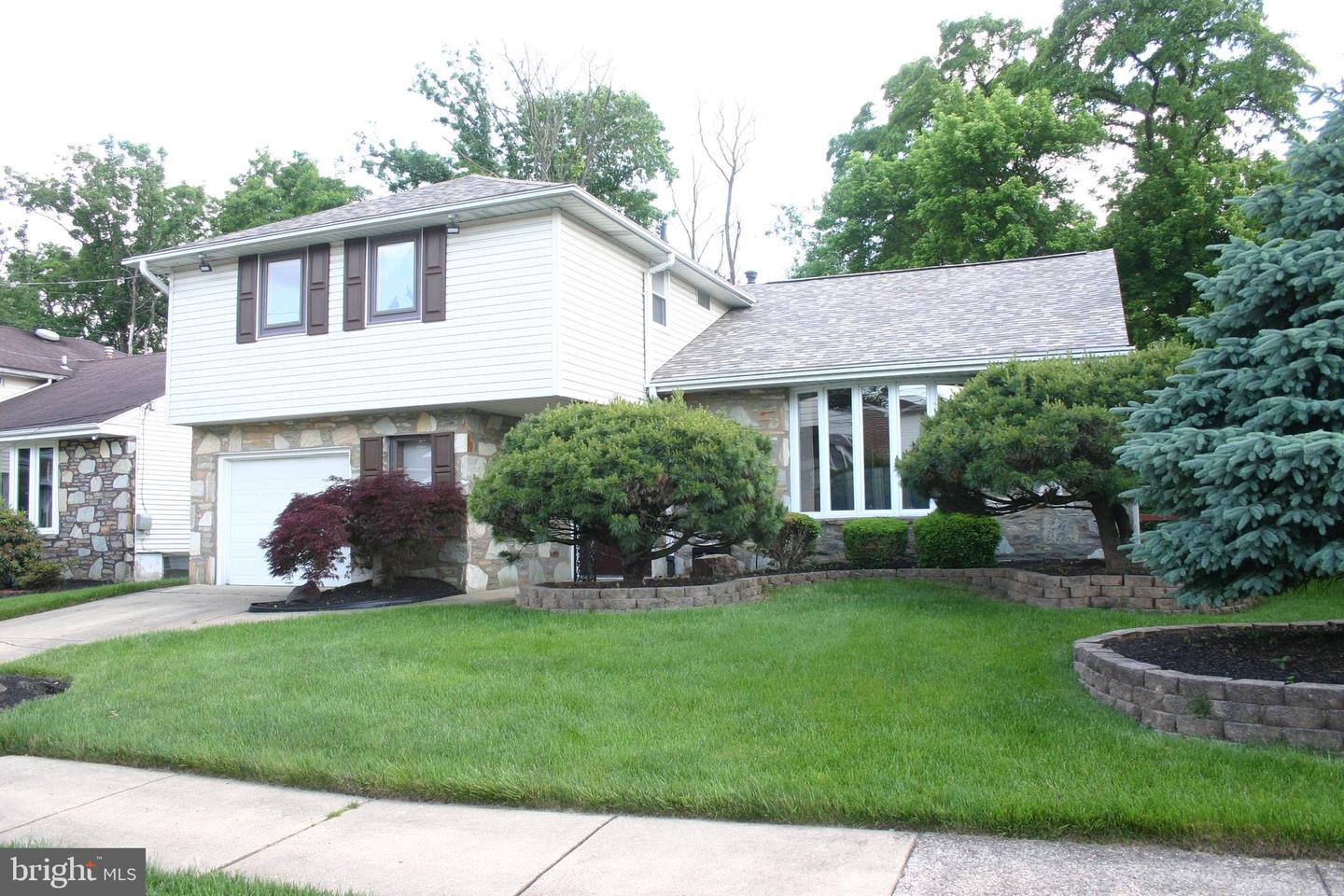 8806 Rising Sun Ave Property Photo 1