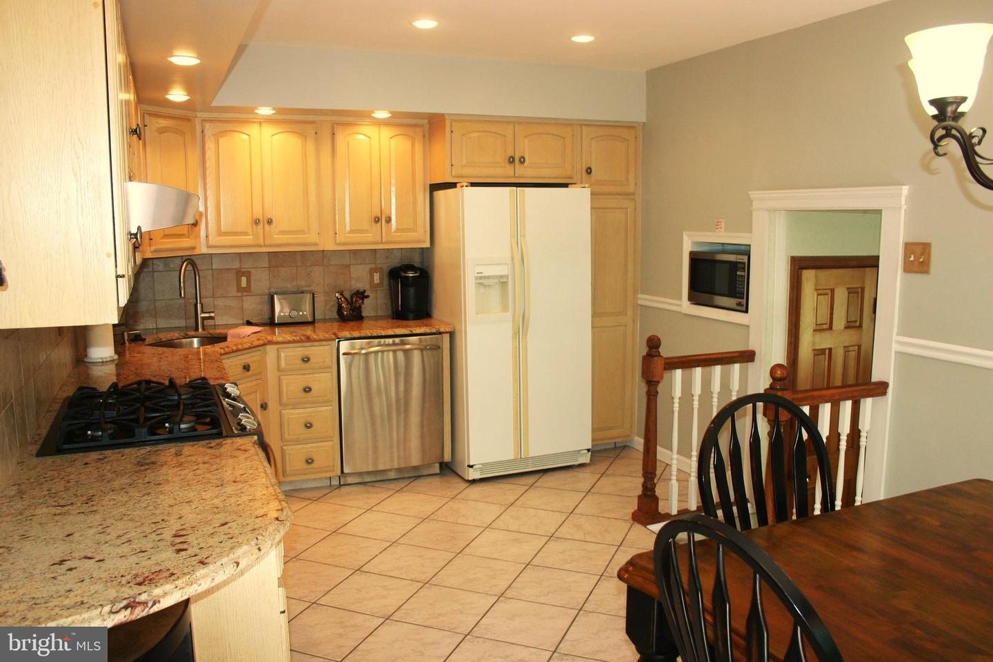 8806 Rising Sun Ave Property Photo 2