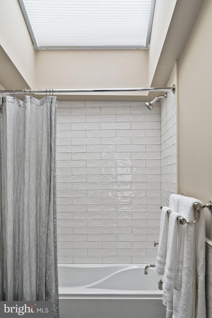 1808 Delancey Pl Property Photo 51