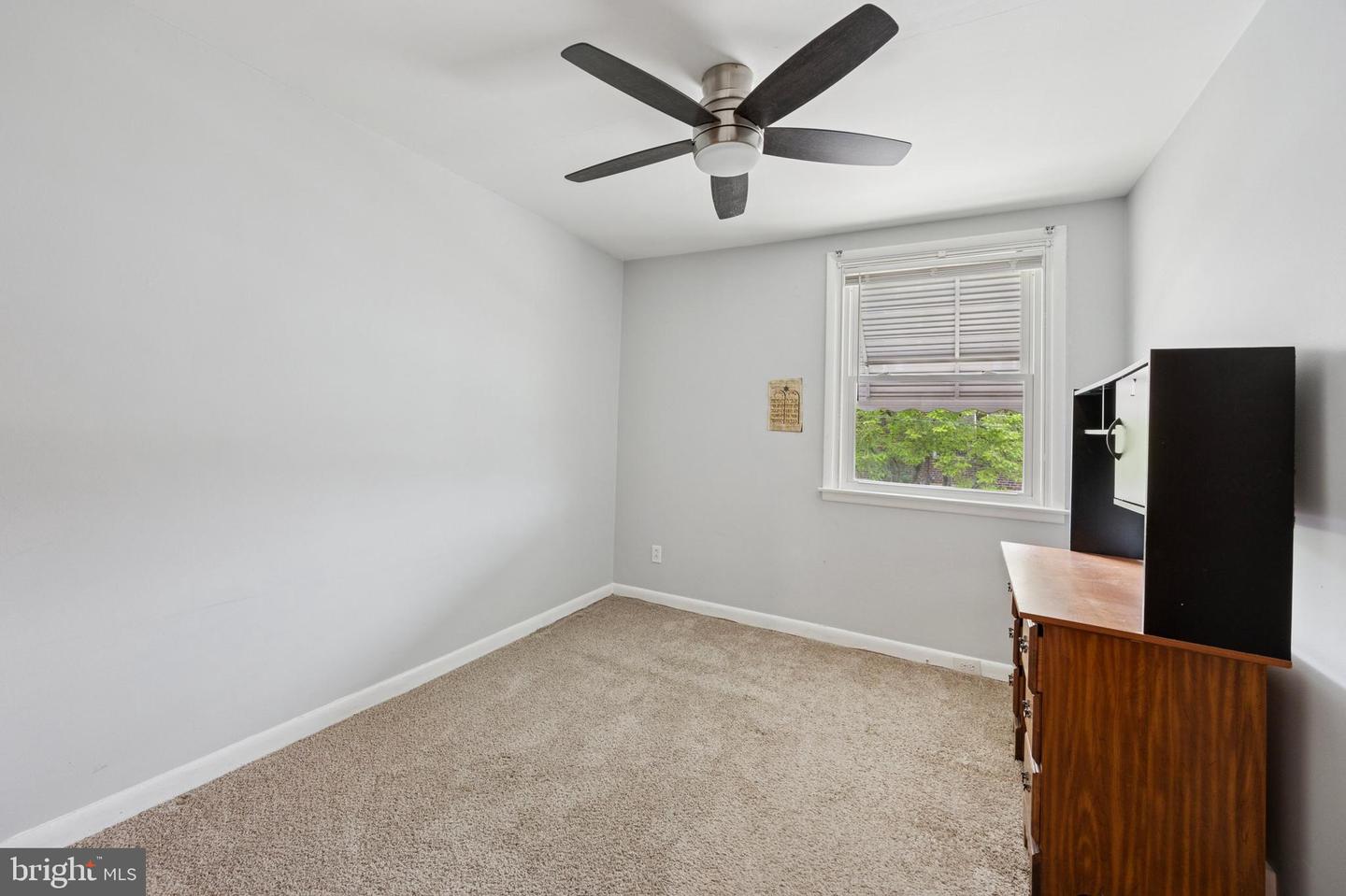 2230 Emerson St Property Photo 10