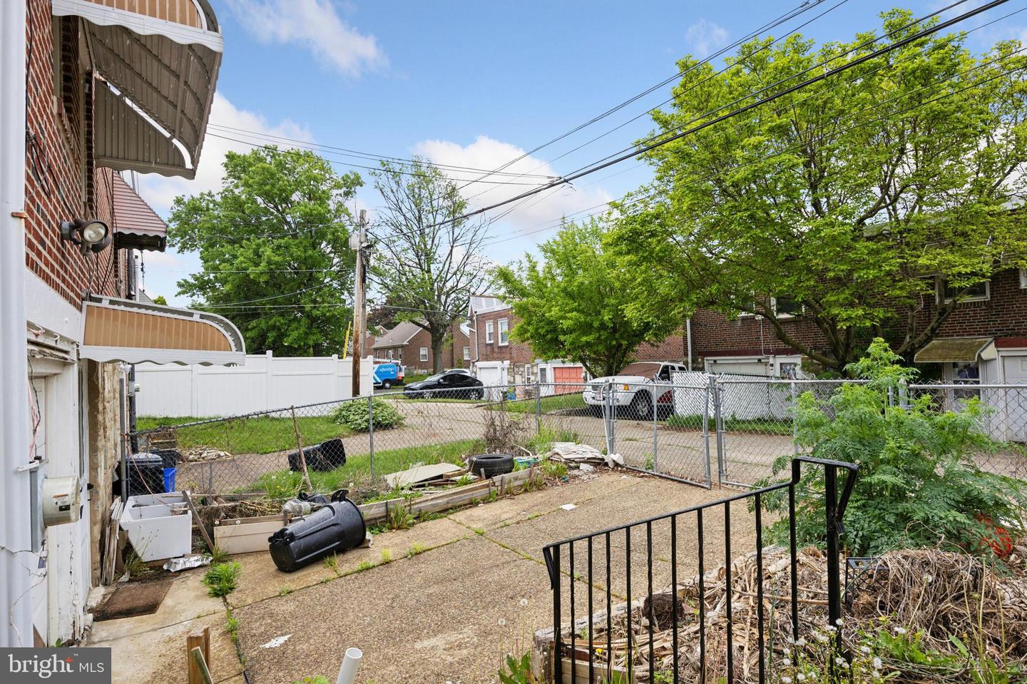 2230 Emerson St Property Photo 15