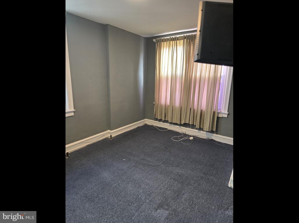 5835 N Hope St Property Photo 11