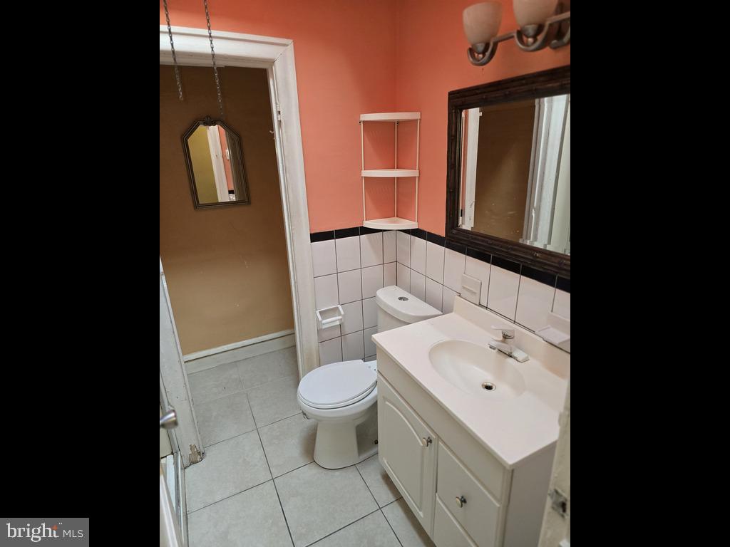5835 N Hope St Property Photo 16