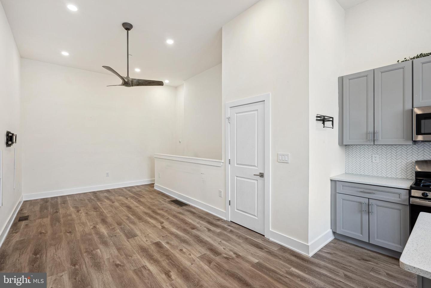 1115 N American St #unit C3 Property Photo 4