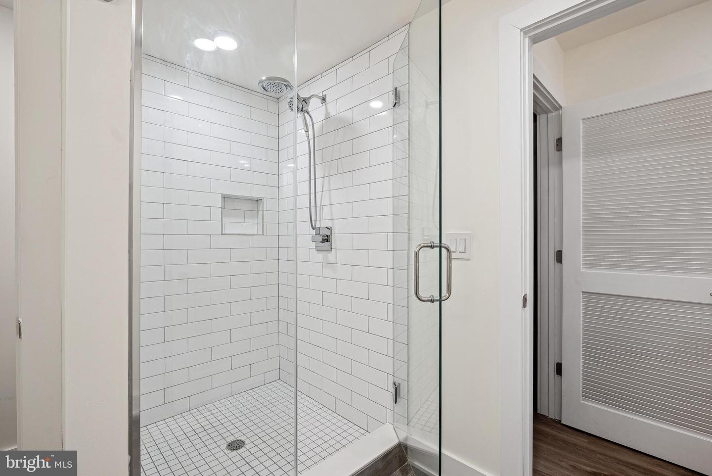 1115 N American St #unit C3 Property Photo 11