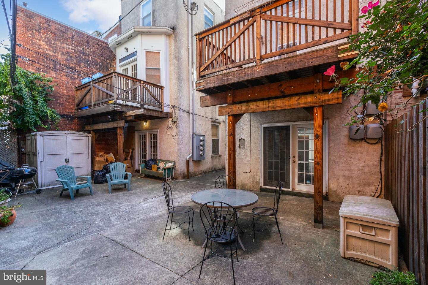 2017 - 2019 Fairmount Ave Property Photo 17