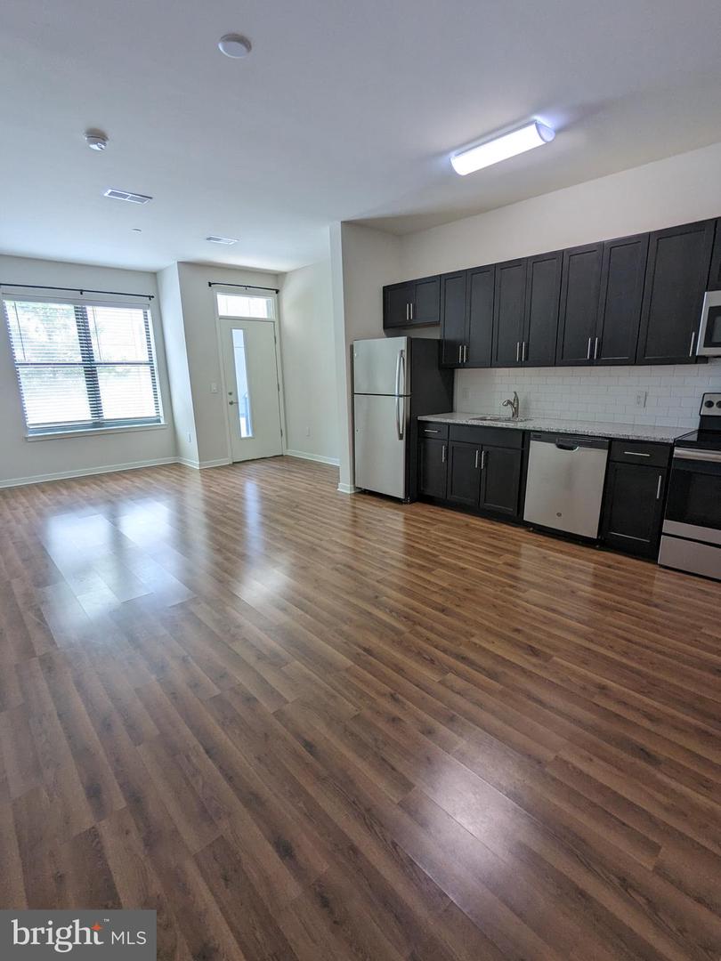 401 Race St #403 Property Photo 1