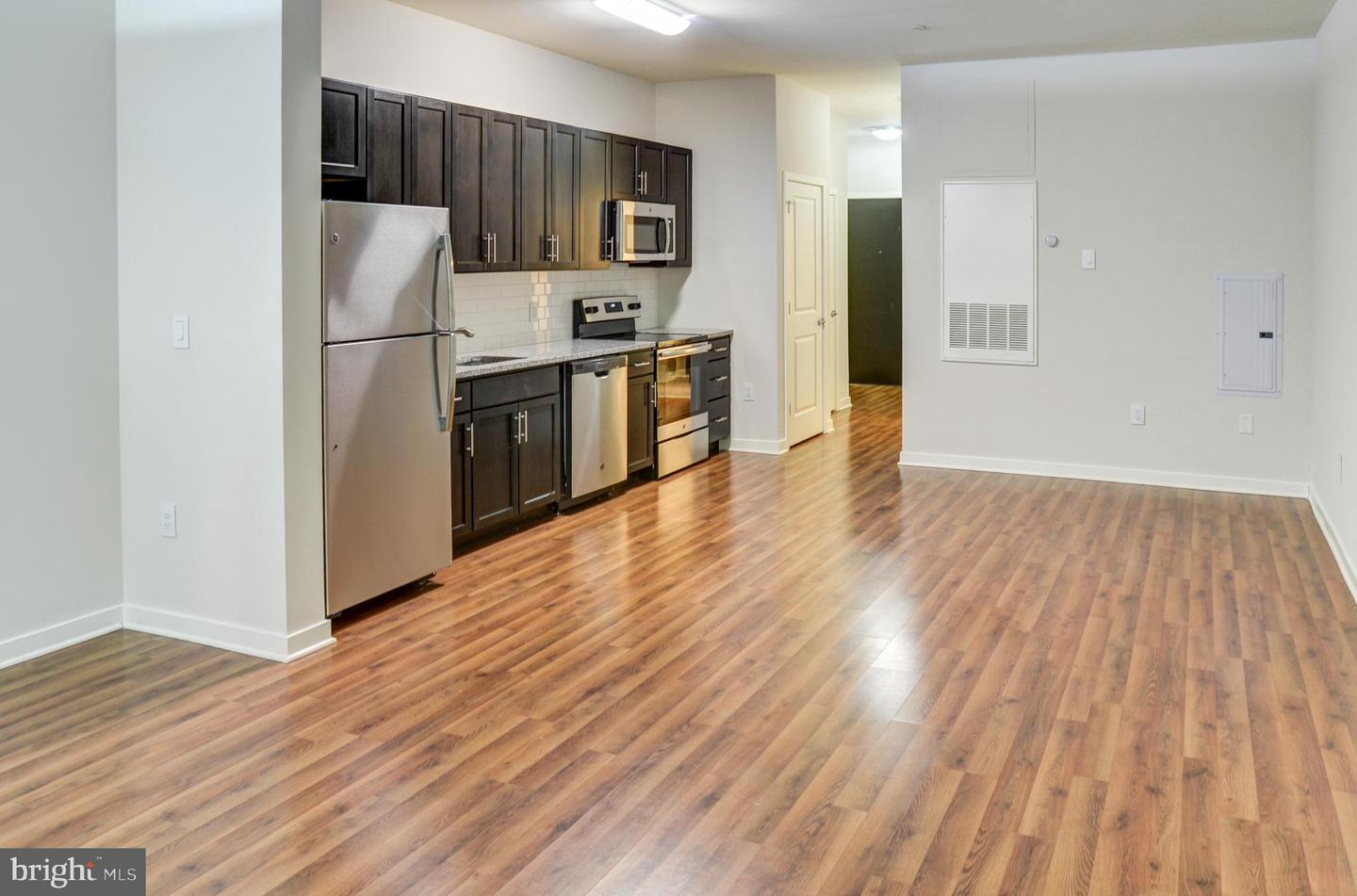 401 Race St #403 Property Photo 12
