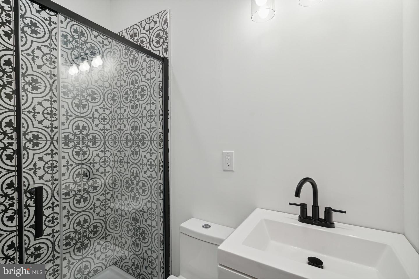 1672 N Wilton St Property Photo 11
