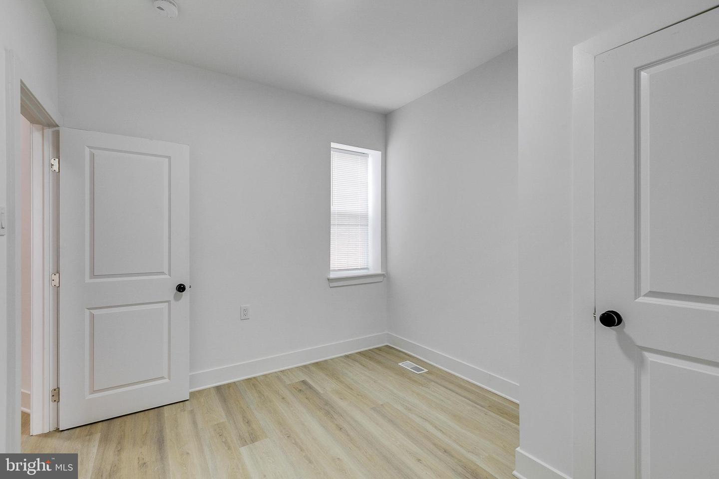 1728 N Wilton St Property Photo 10