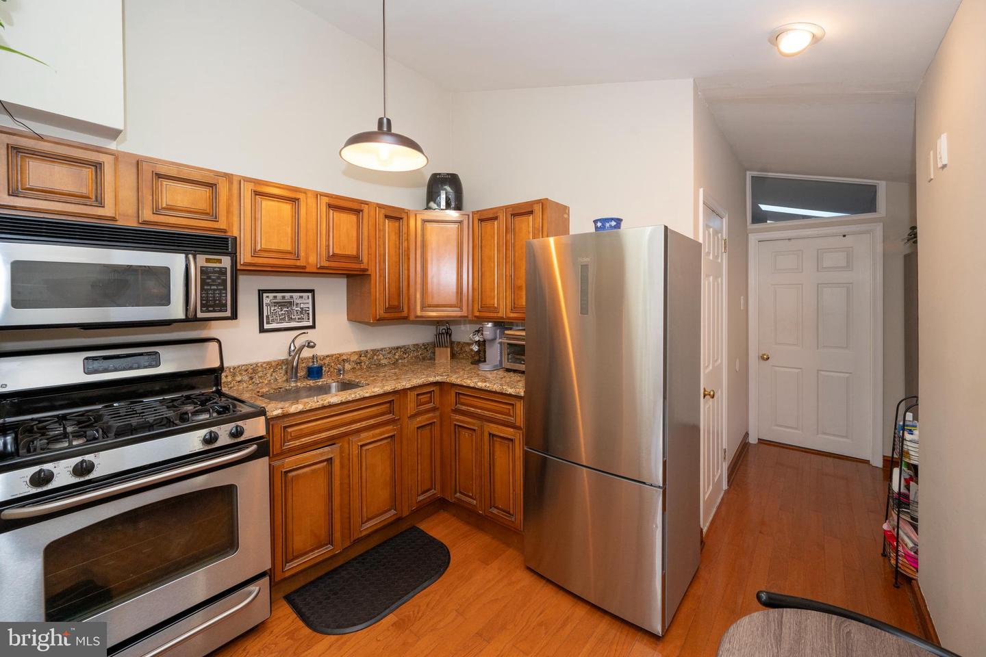 1227 Shackamaxon St #6 Property Photo 7