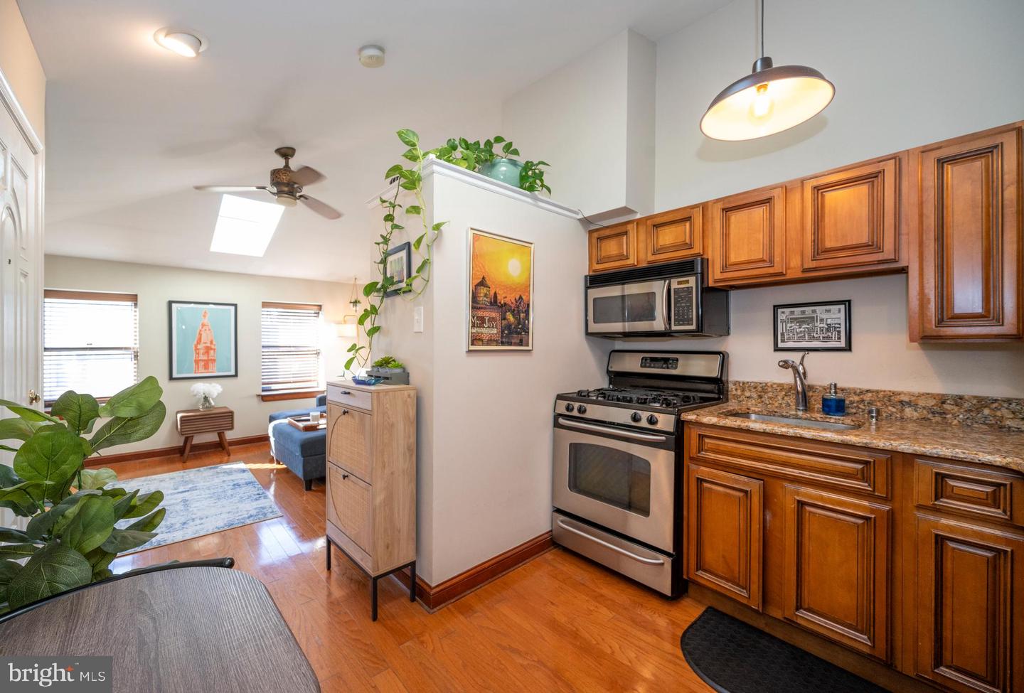 1227 Shackamaxon St #6 Property Photo 8