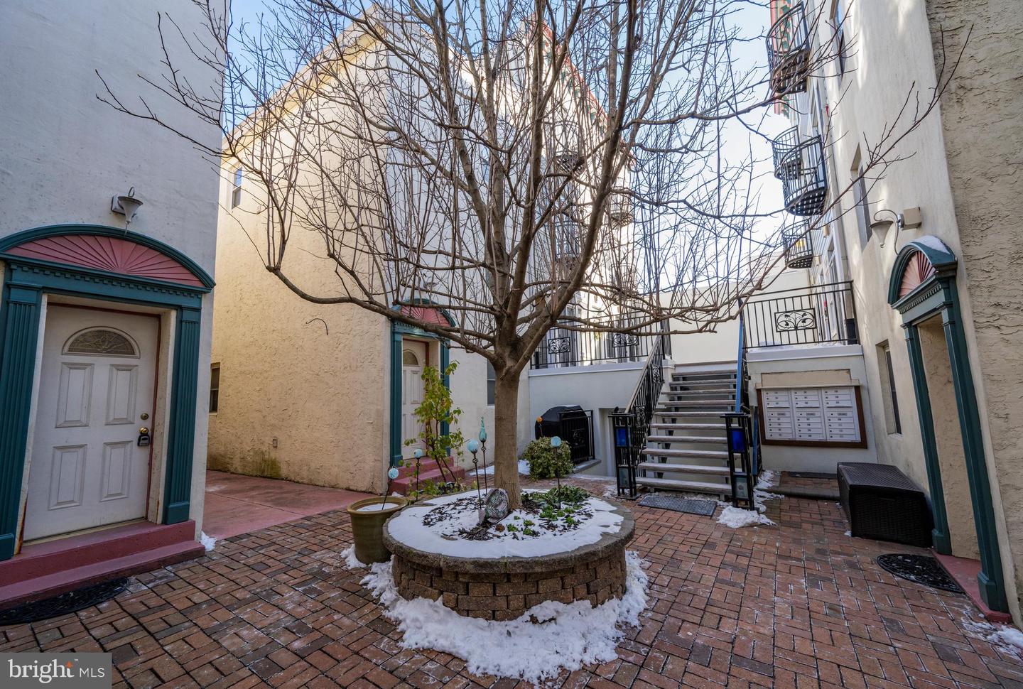 1227 Shackamaxon St #6 Property Photo 38