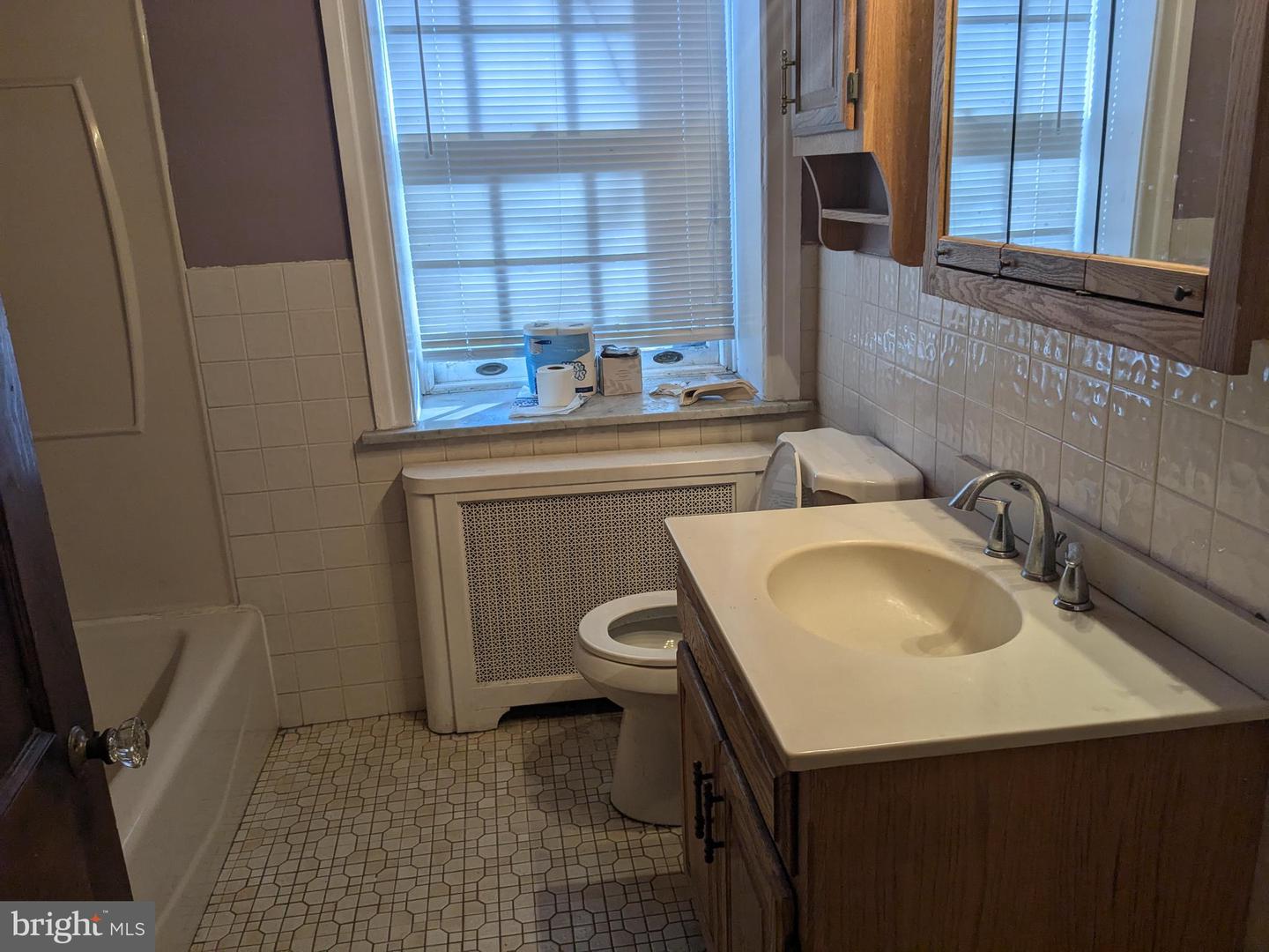 7009 Lincoln Dr Property Photo 9