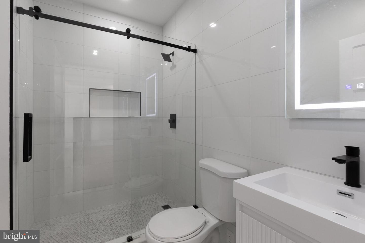 1500 Germantown Ave #3a Property Photo 11