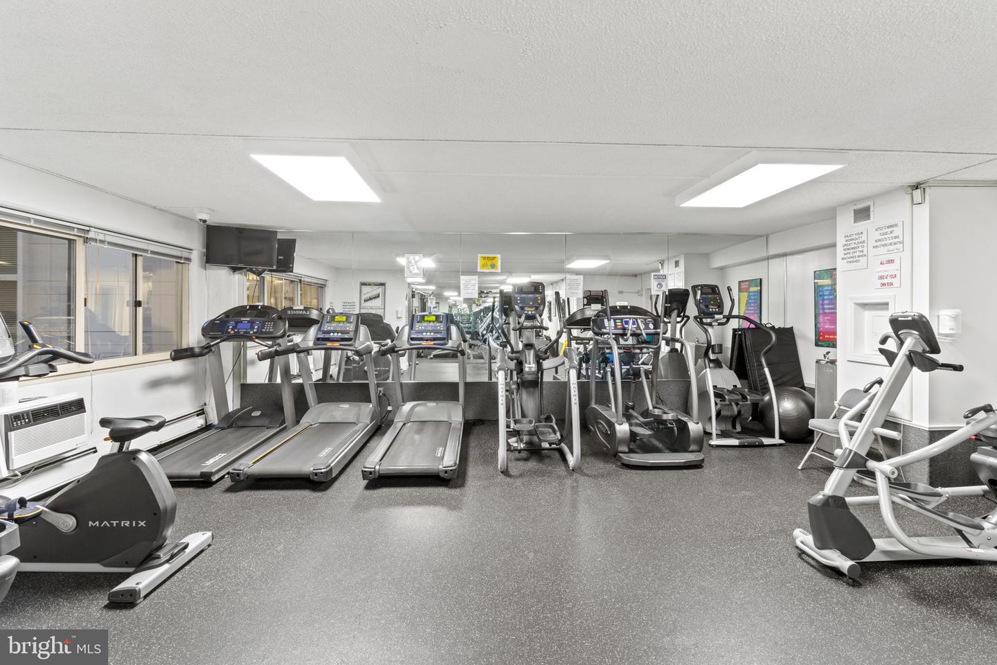 1900 John F Kennedy Blvd #523 Property Photo 30