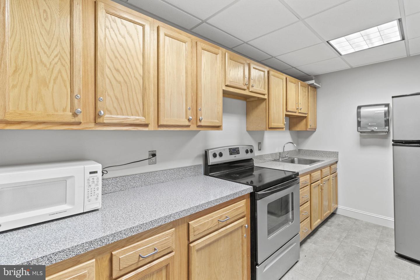 1900 John F Kennedy Blvd #523 Property Photo 36