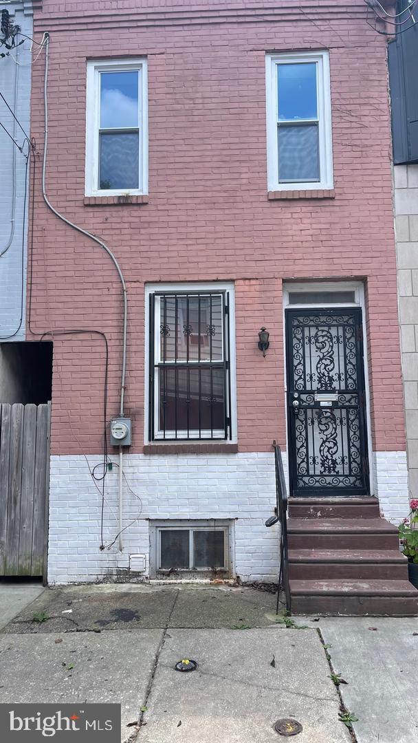 534 DUDLEY ST Property Photo 1