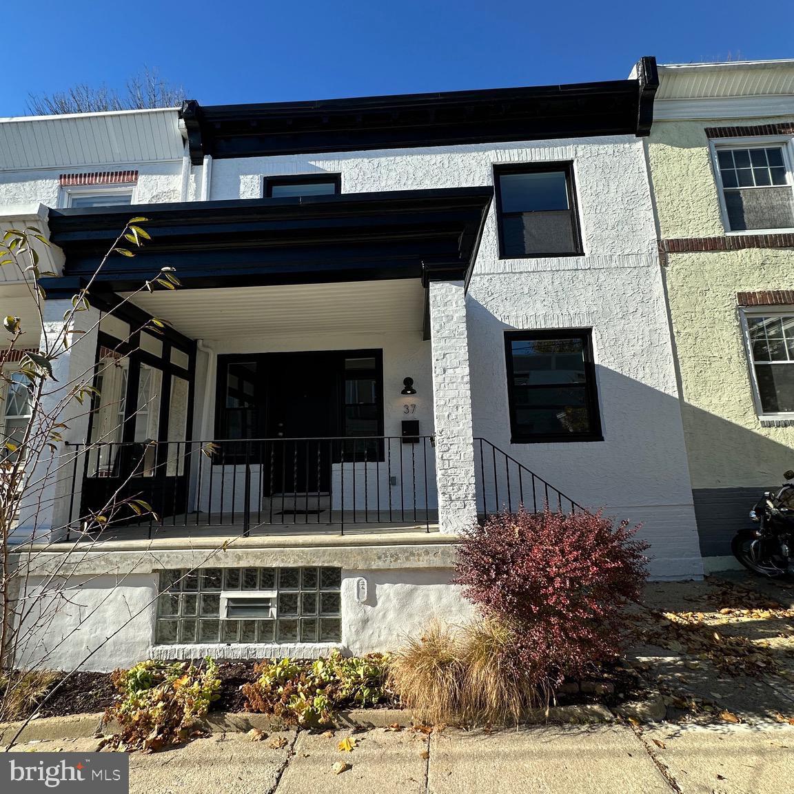 37 N Ashmead Pl N Property Photo