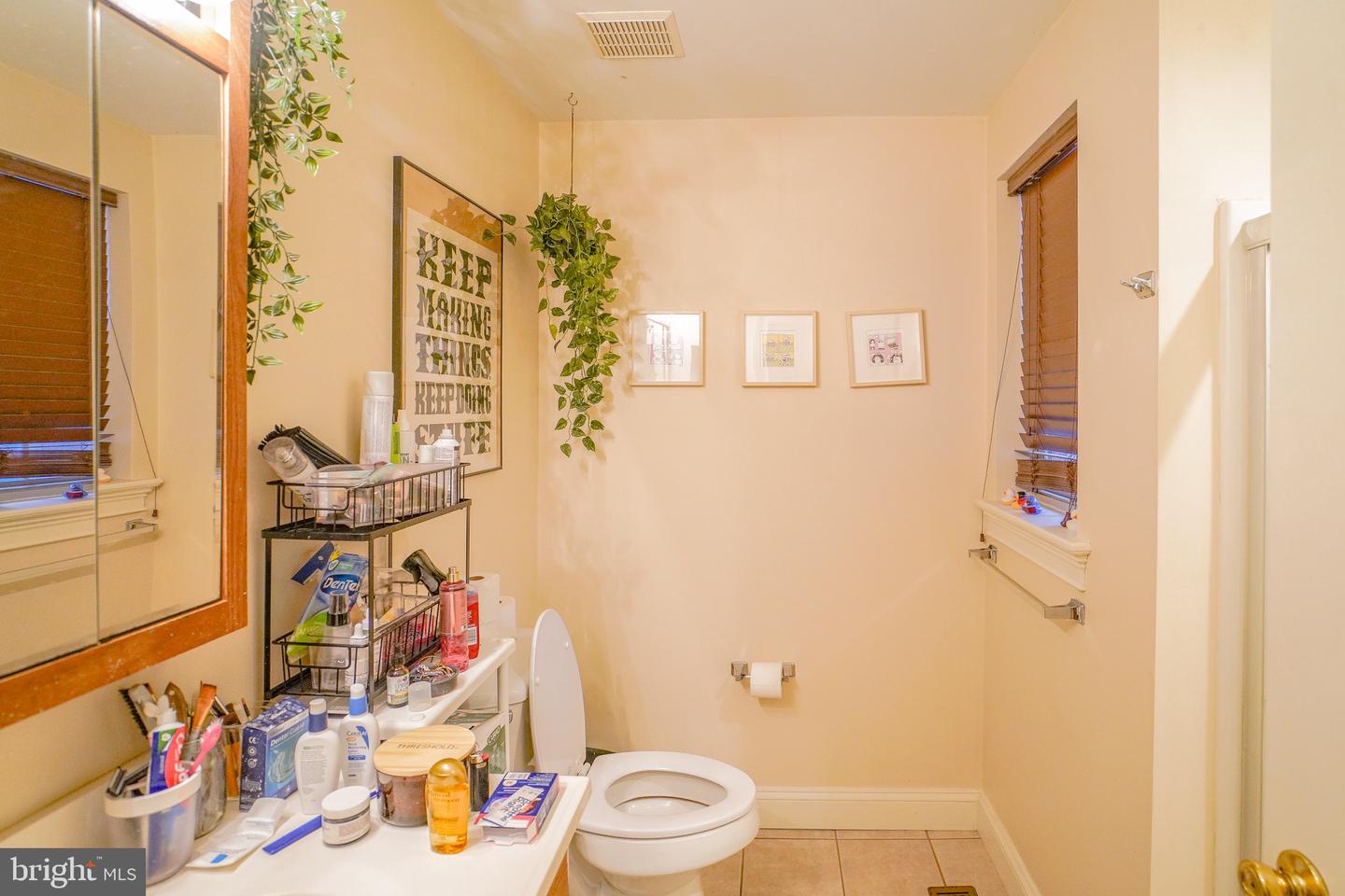 2542 W Girard Ave Property Photo 30