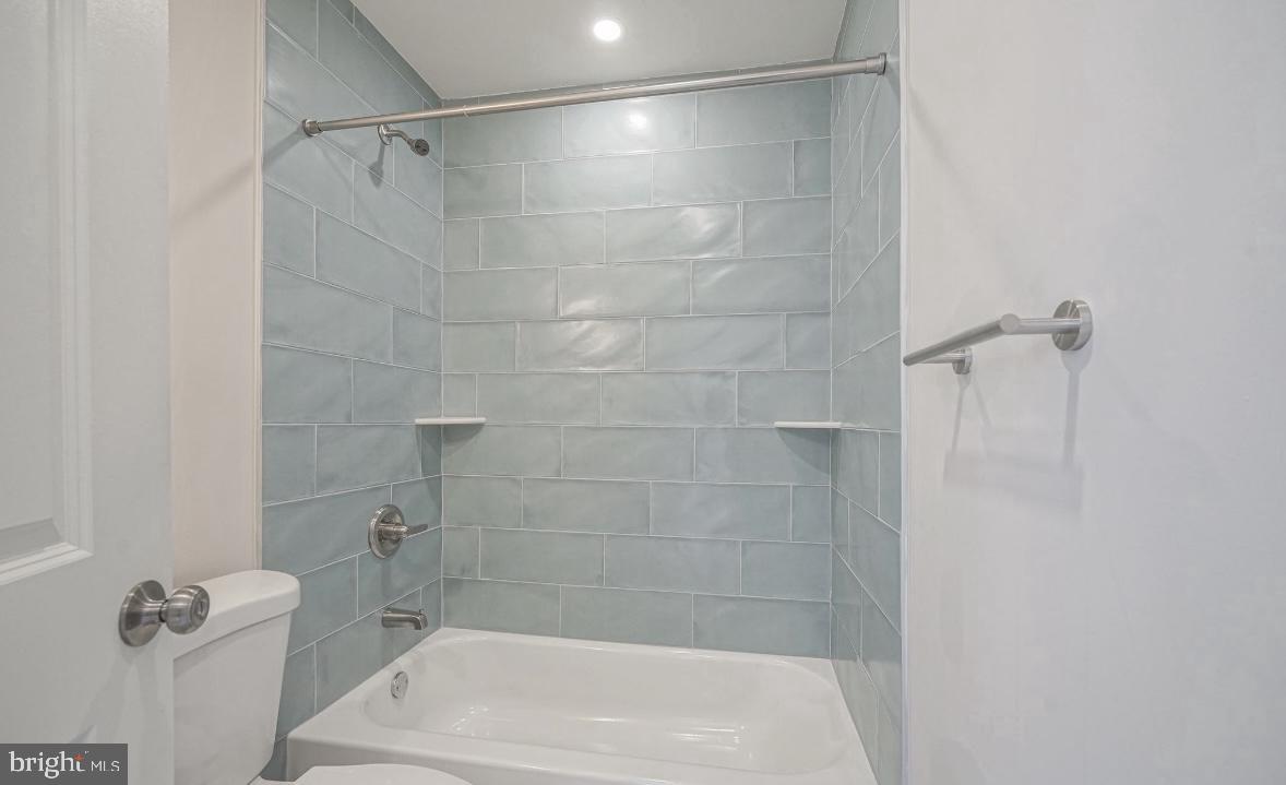 1702 N Gratz St #1 Property Photo 4