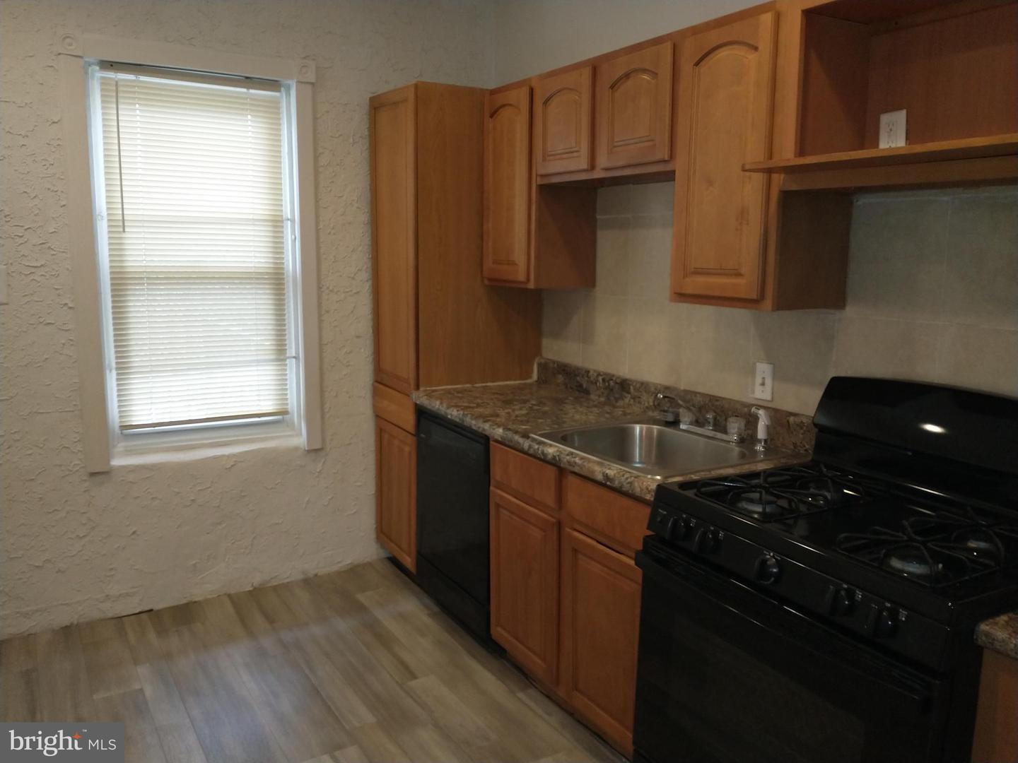 6638 Ross St Property Photo 8