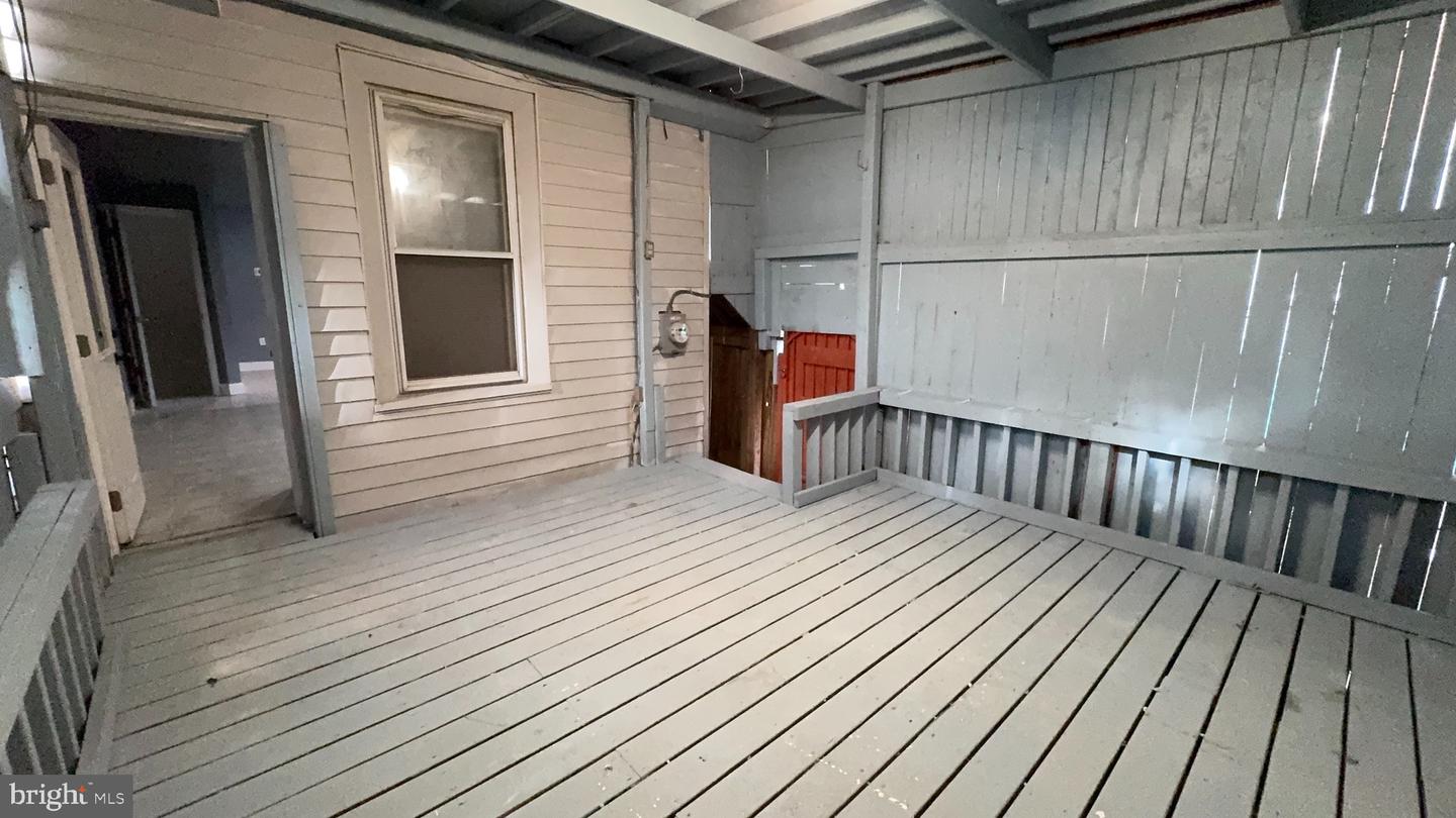 6608 Upland St Property Photo 7