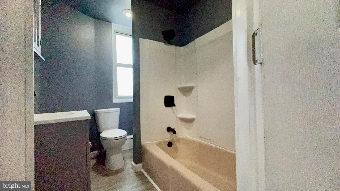 6608 Upland St Property Photo 15