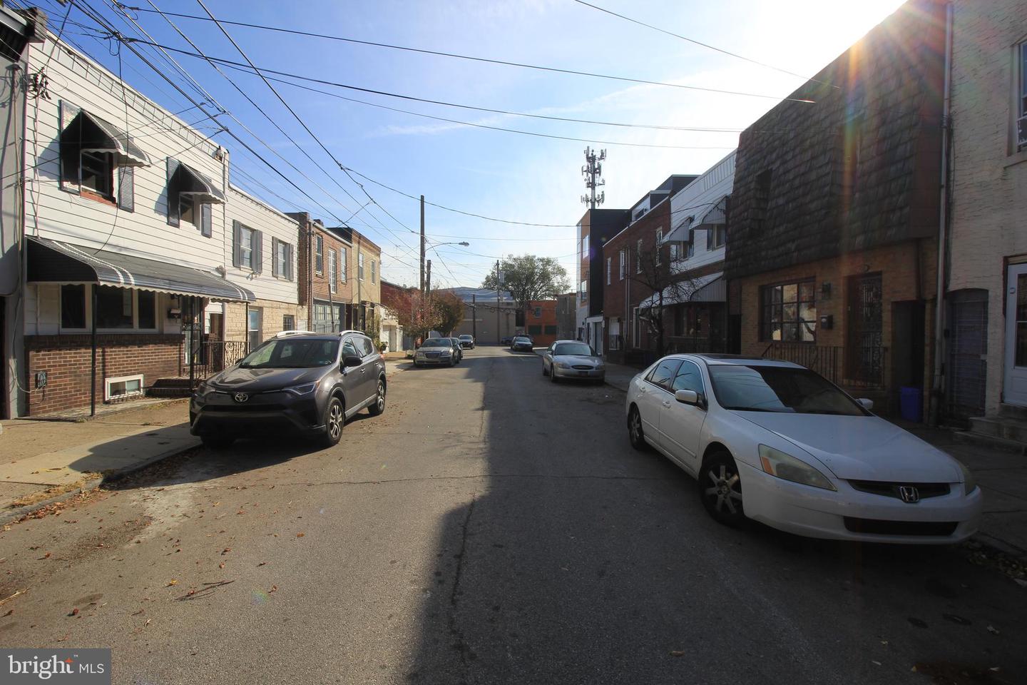 2706 E Monmouth St Property Photo 12