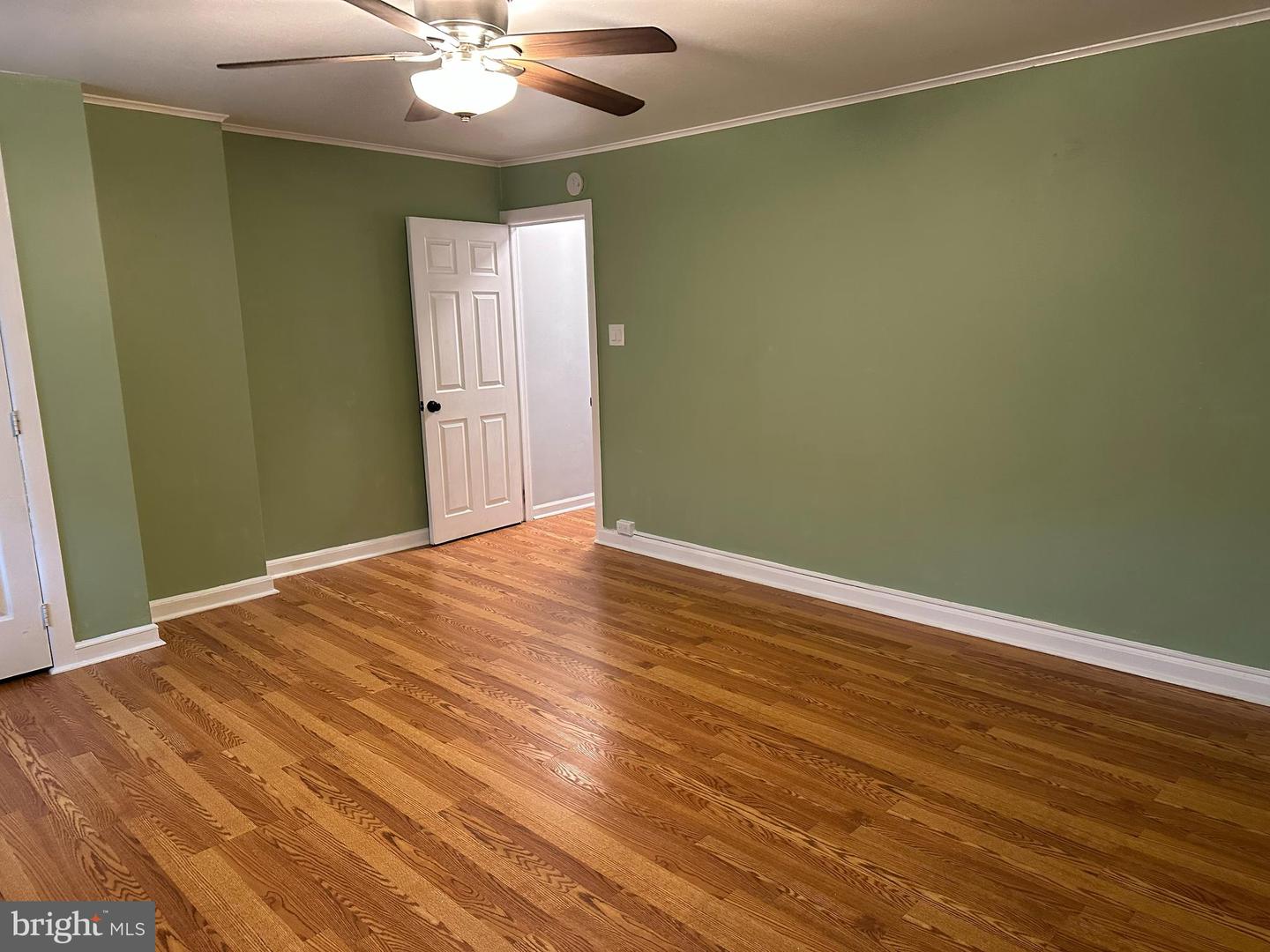 2346 E Fletcher St Property Photo 12